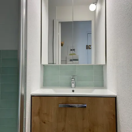Apartment Renove - A 2min A Pied, Piscine, Wifi *
